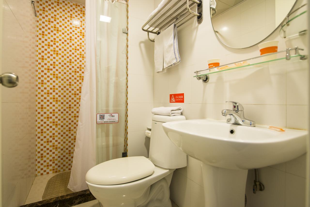 Home Inn Shanghai Xujiahui Road Mengzi Road Екстер'єр фото